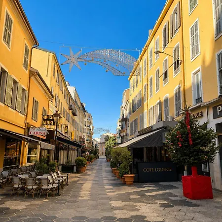 Stunning In The Gold Square Of Nice! Apartment